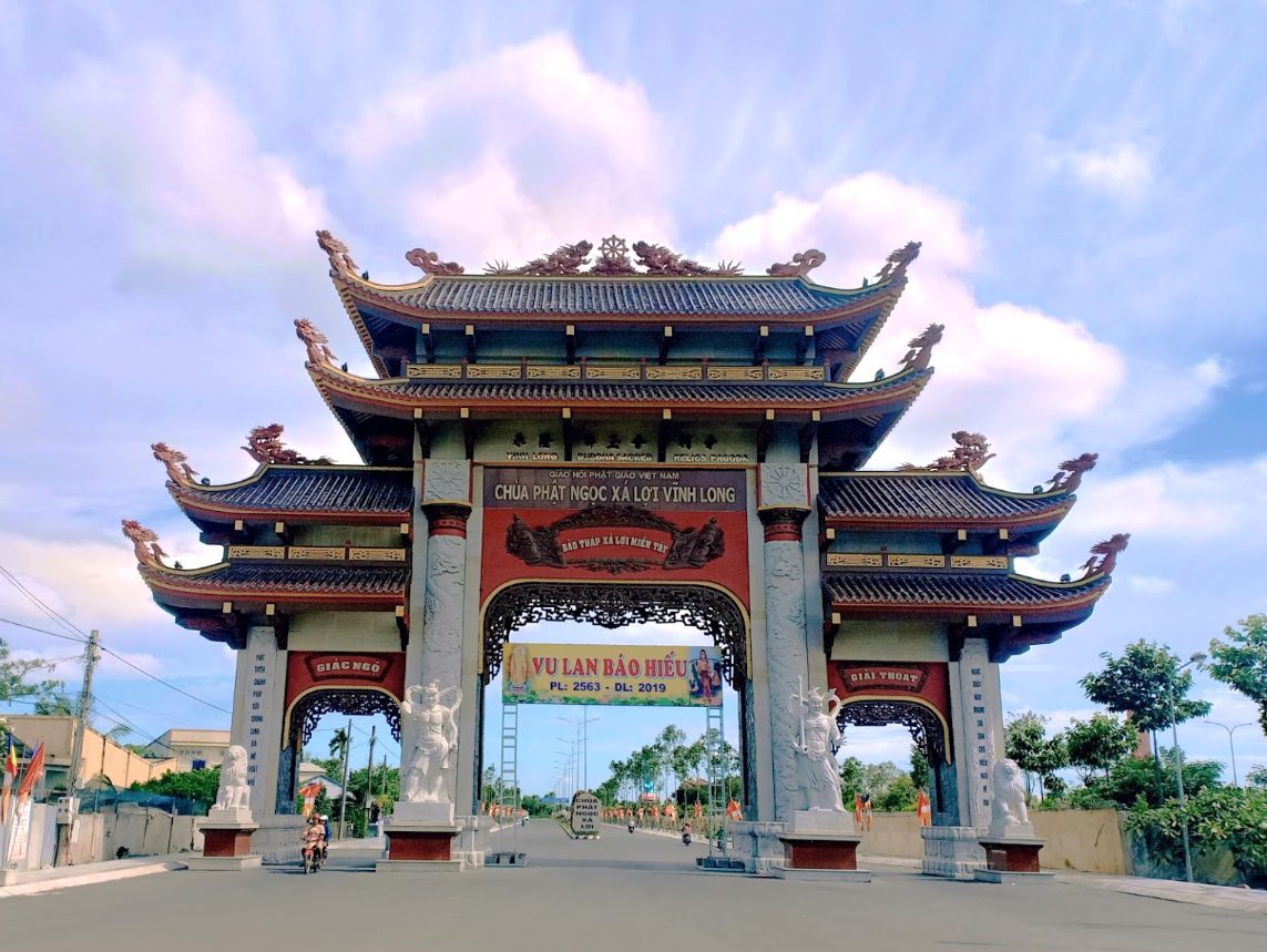 Cửa thép vân gỗ tại Vĩnh Long