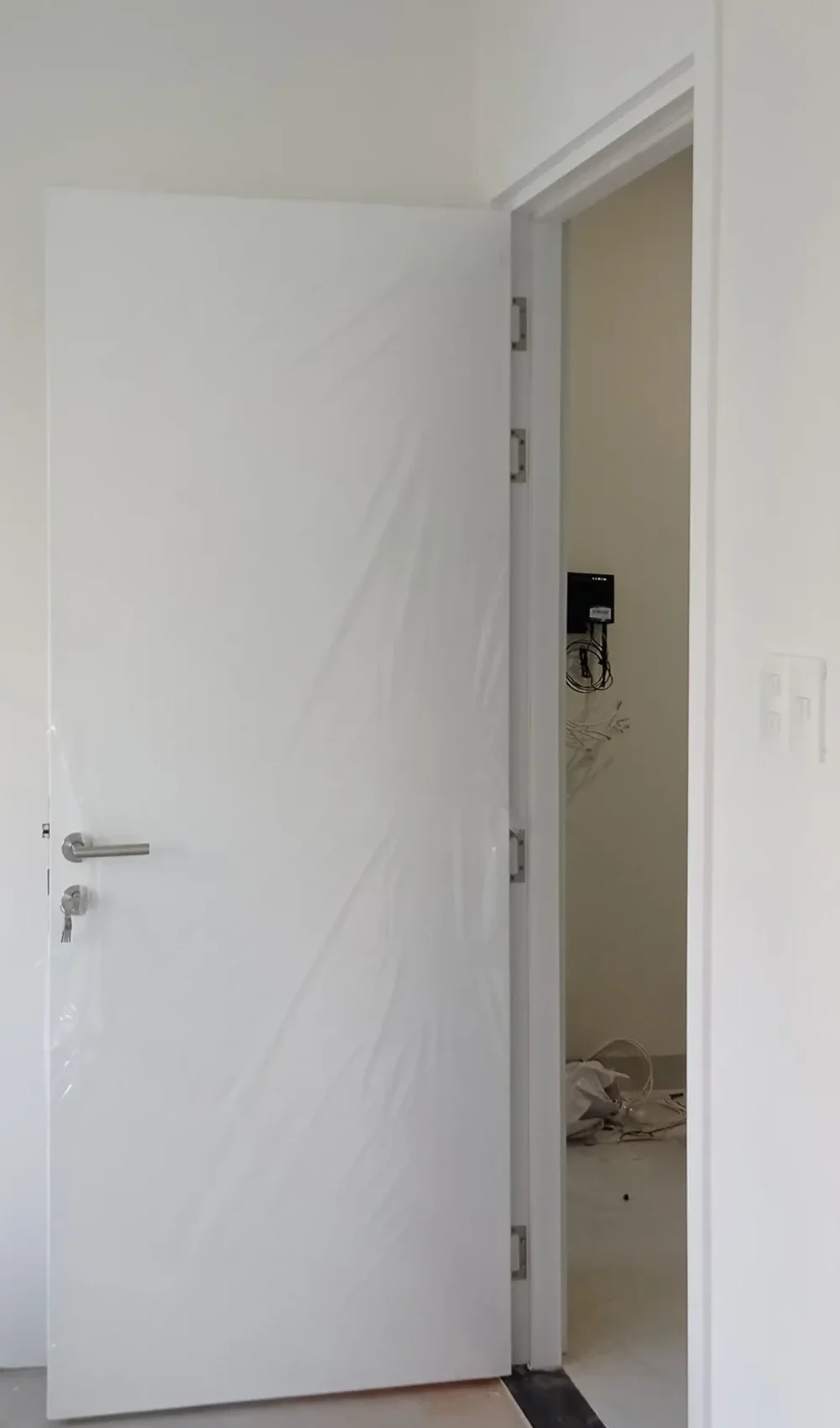 Cua nhua composite son pu