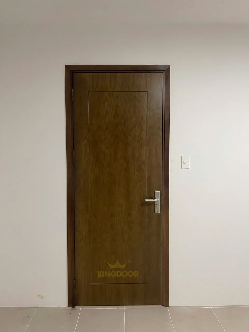 cua-go-MDF-Veneer-Thu-Duc