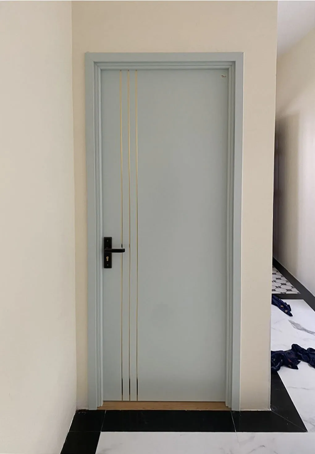 mẫu cửa phòng đẹp năm 2025