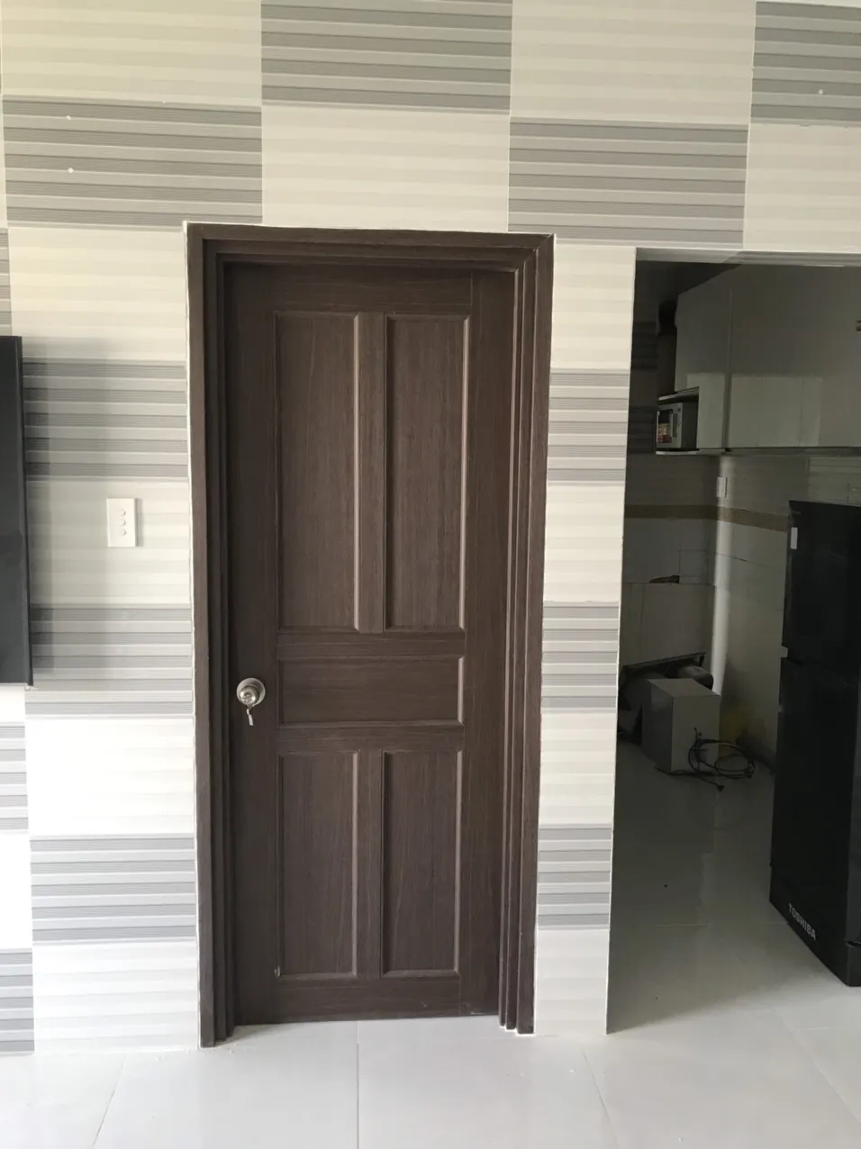 mẫu cửa nhựa đài loan tại quận 7