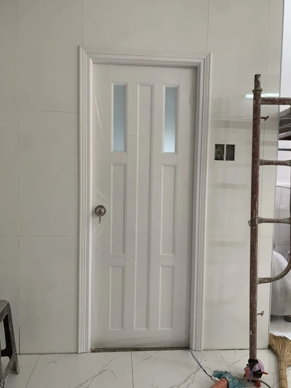 mau-cua-nhua-dai-loan-quan-7