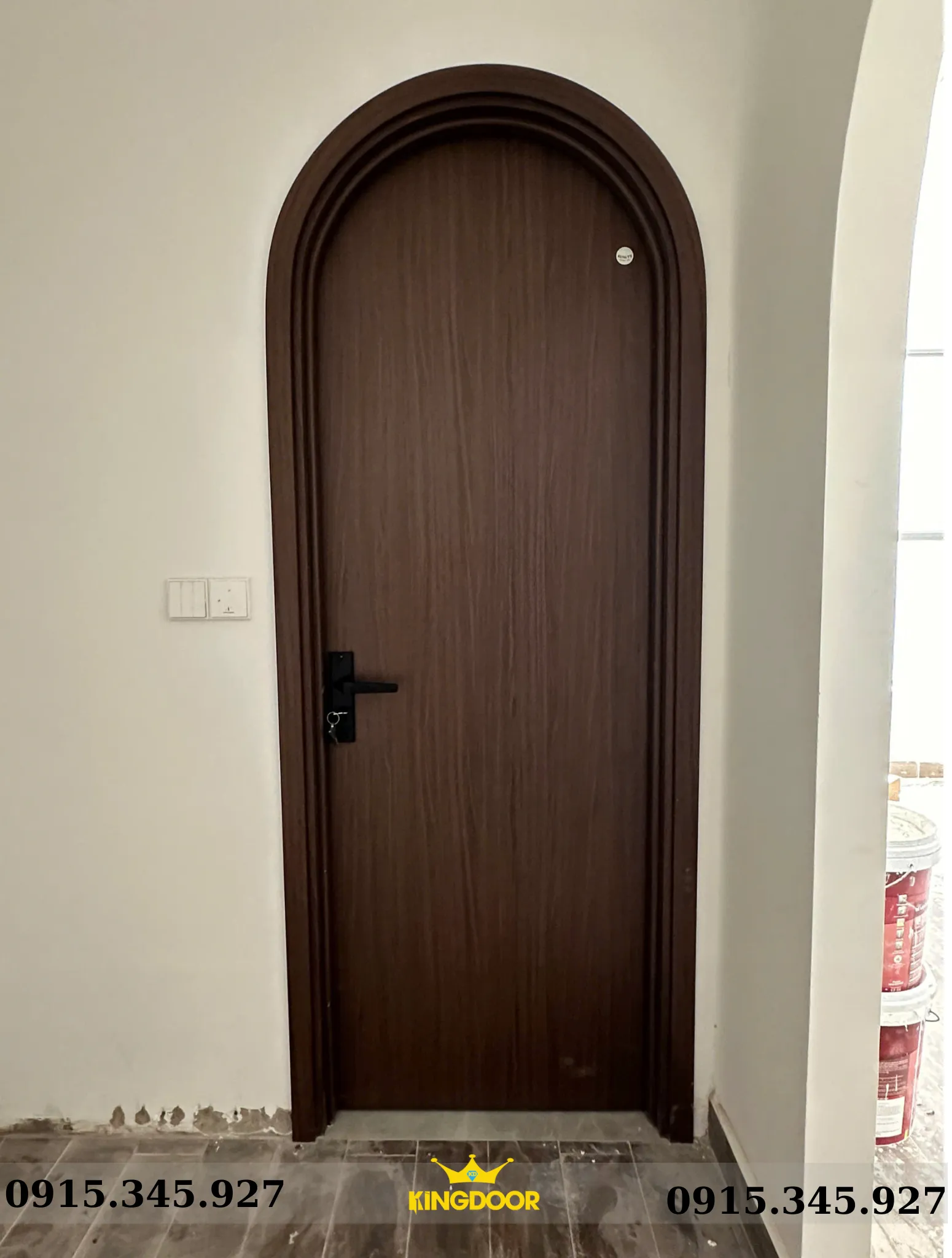 Mẫu cửa Vòm nhựa composite phủ da tại Bình Tân